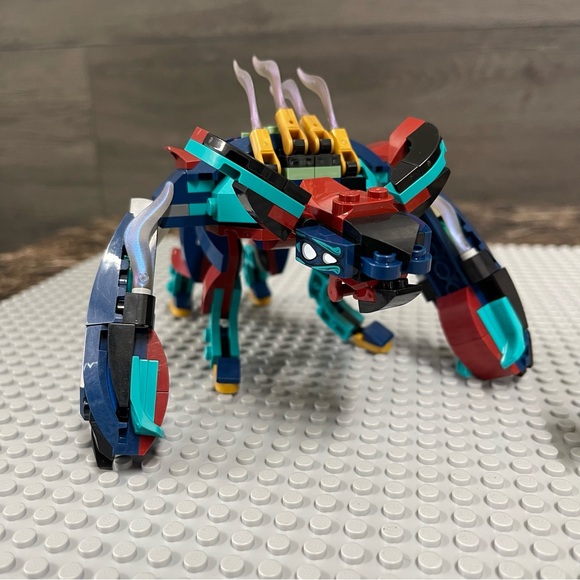 Lego Marvel Eternals Deviant Ambush! Set 76154 - Picture 3 of 8